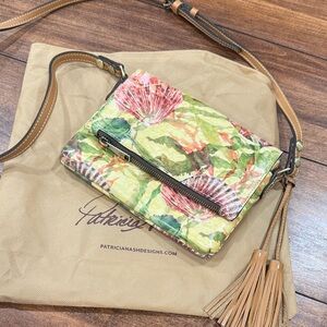 Patricia Nash Seashell by The Sea Crossbody Bag